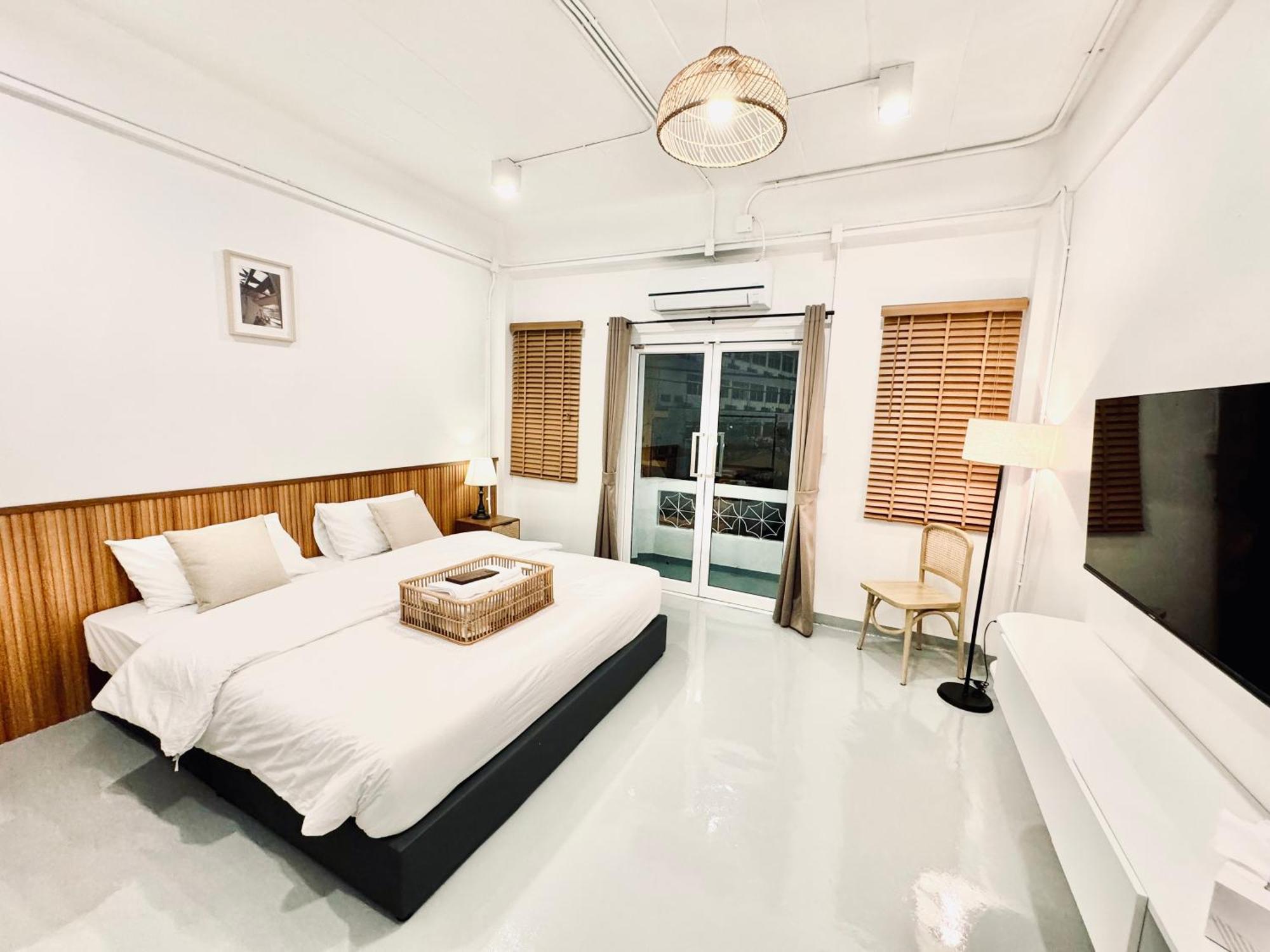 Momento Hotel And Cafe Khon Kaen Buitenkant foto