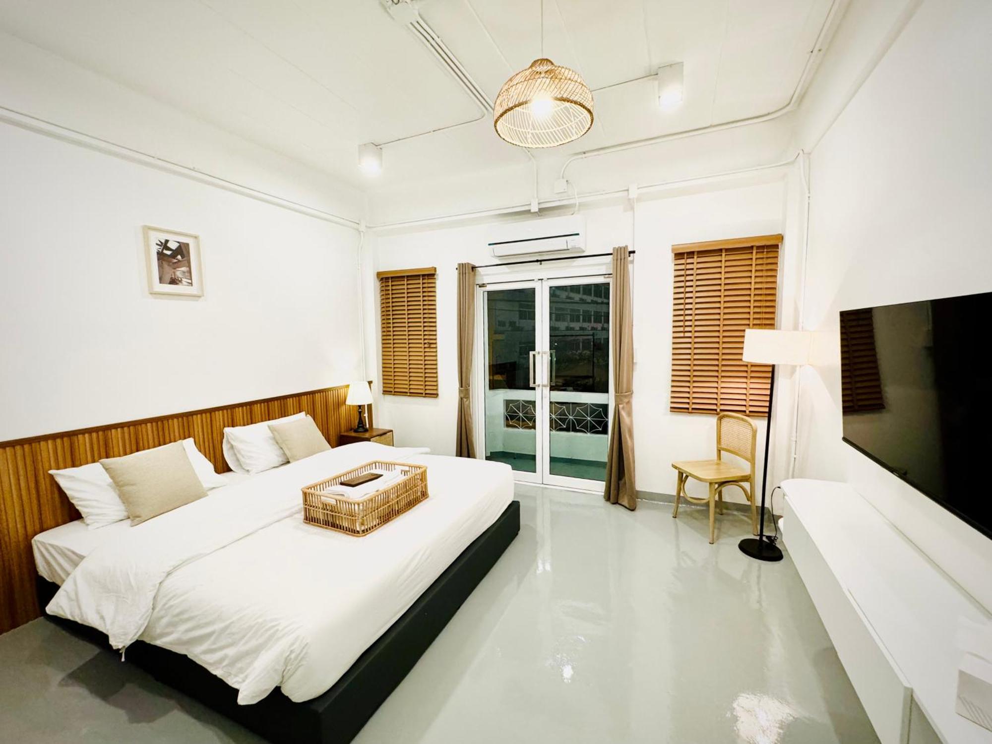 Momento Hotel And Cafe Khon Kaen Buitenkant foto