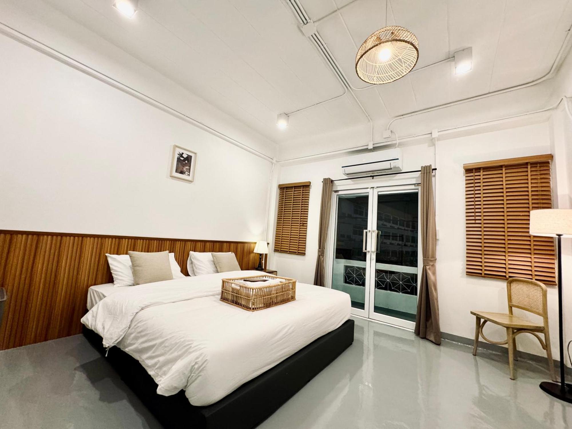 Momento Hotel And Cafe Khon Kaen Buitenkant foto